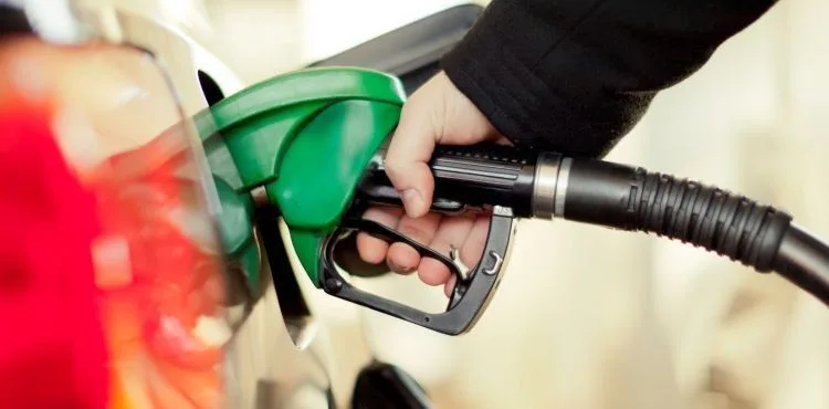 Benzine 1 lira 24 kuruş zam bekleniyor
