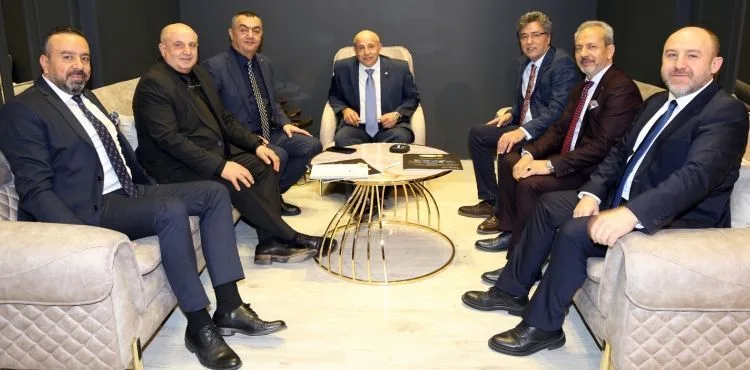 KAYSO İstanbul Mobilya Fuarında Üyelerini Ziyaret Etti