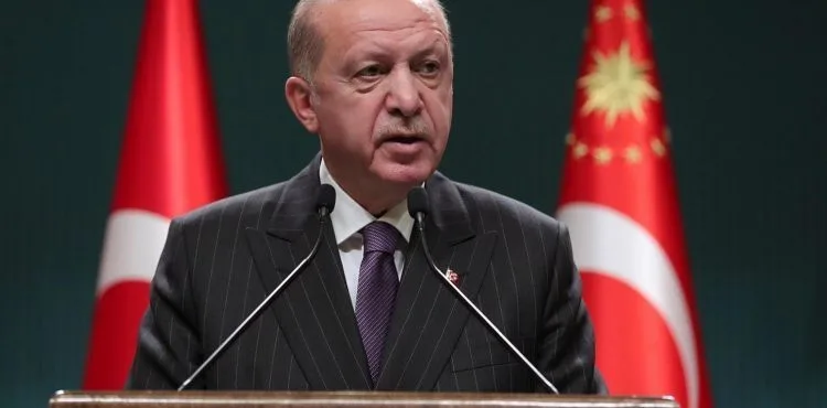 Cumhurbaşkanı Erdoğan: “OHAL ilan ediyoruz, okullar 20 Şubat’a kadar tatil edildi”