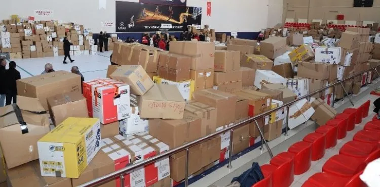 BAŞKAN YALÇIN’IN GİRİŞİMLERİYLE AVRUPA’DAN 5 TIR YARDIM MALZEMESİ GELDİ