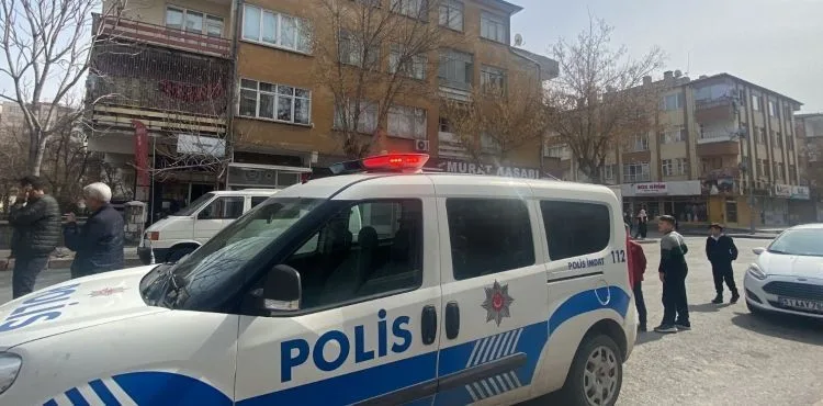 İkinci kattan atılan şahıs ağır yaralandı