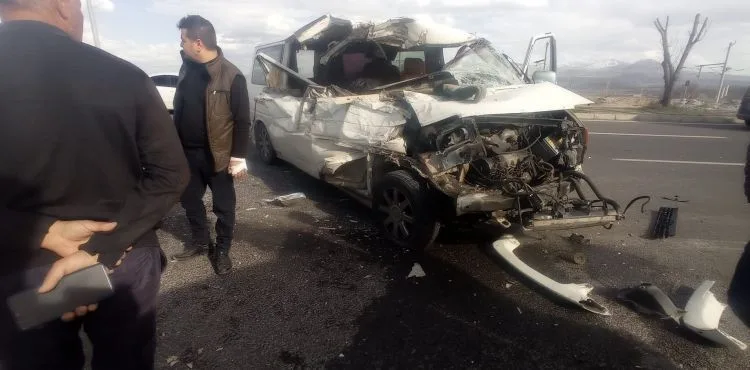 İncesu'da trafik kazası: 2'si ağır 3 yaralı