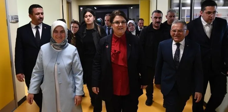 BAKAN YANIK’TAN BAŞKAN BÜYÜKKILIÇ’A “ÖRNEK PROJE” TEŞEKKÜRÜ