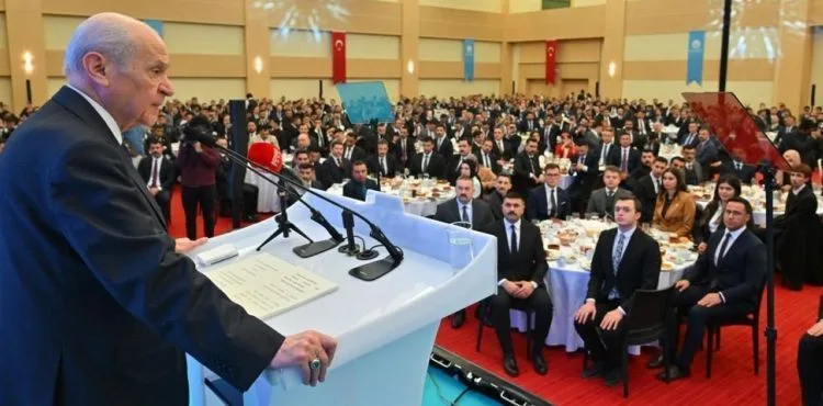 MHP Lideri Devlet Bahçeli "Türk gençliği geleceğin yol haritasını belirleyecektir"