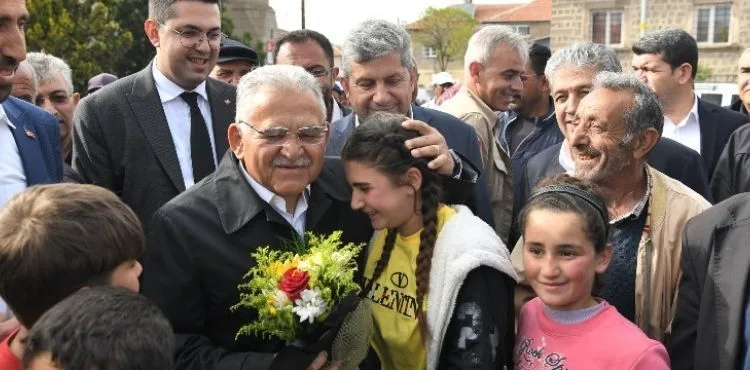BAŞKAN BÜYÜKKILIÇ’TAN GÜLLÜCE MAHALLESİ’NE 4 MİLYON TL’LİK ASFALT YATIRIMI