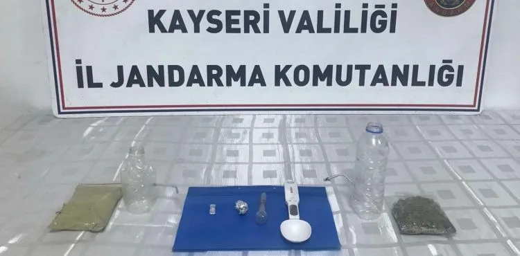 Jandarmadan uyuşturucu operasyonu: 4 gözaltı