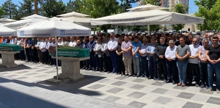 AK Parti İl Başkan Yardımcısı Arıkan, toprağa verildi