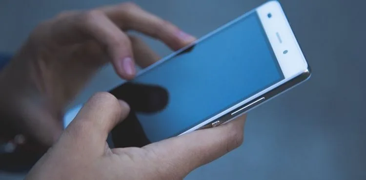 Vergi artışları Resmi Gazete’de yayımlandı: cep telefonu harcı 20 bin liraya çıkarıldı