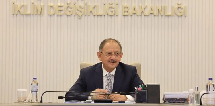 BAKAN MEHMET ÖZHASEKİ: “İSTANBUL’DA 1086 KONUTU HAK SAHİPLERİNE TESLİM ETTİK”