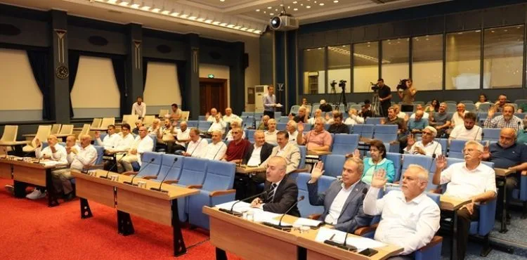 BÜYÜKŞEHİR MECLİSİ’NDEN 3 İLÇEYE TOPLAM 240 MİLYON TL’LİK EK BÜTÇE