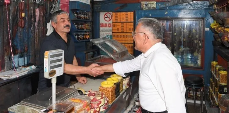 BAŞKAN BÜYÜKKILIÇ’TAN CAMİKEBİR MAHALLESİ ESNAFI ZİYARETİ