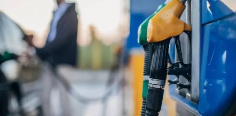 Benzine zam bekleniyor