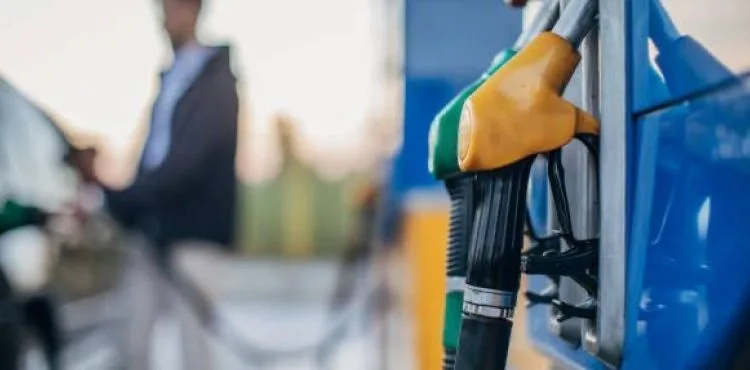 Benzine beklenen zam kesinleşti