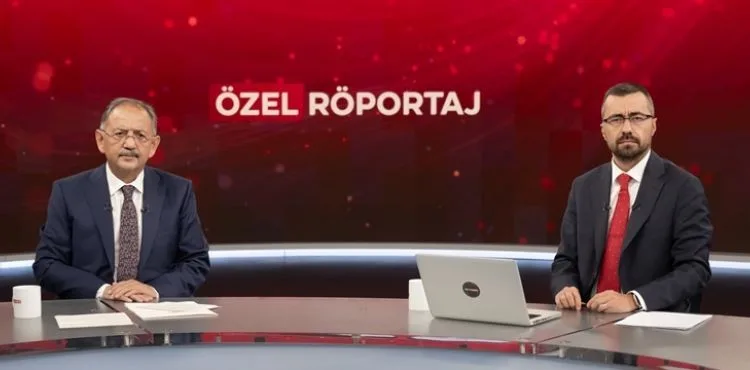 BAKAN ÖZHASEKİ: “DEPREM BÖLGESİNDE 2 AY SONRA İLK ETAPTA 40 BİN KONUT TESLİM EDİLECEK”