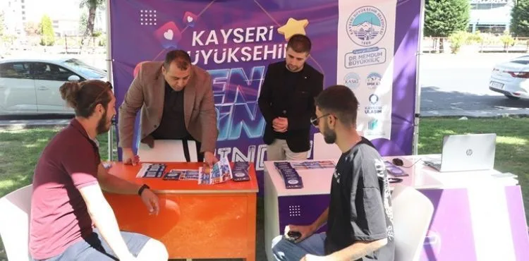 BÜYÜKŞEHİR’İN ‘REHBERLİK VE DANIŞMANLIK HİZMETİ’ ÖĞRENCİLERDEN TAM NOT ALDI