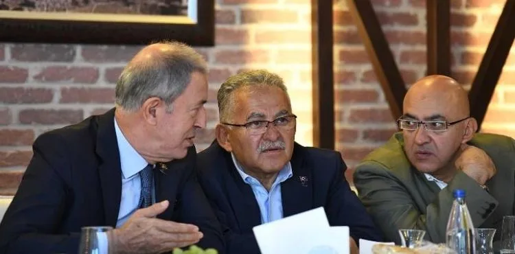 ZİRVEDE “ERCİYES’İN GELECEK VİZYONU” SUNUMU