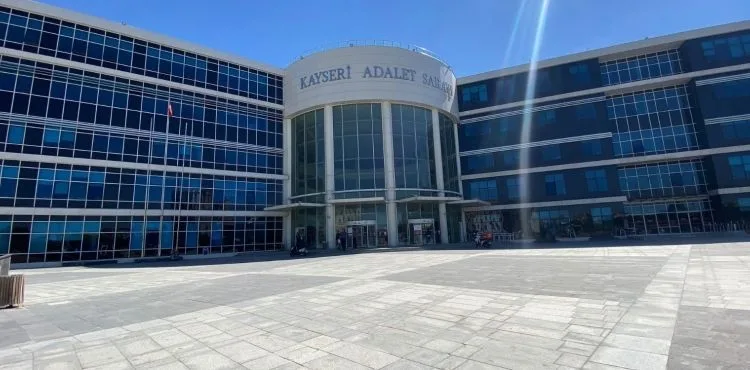 Kardeşine faul yapan şahsı öldüren sanığa 18 yıl hapis