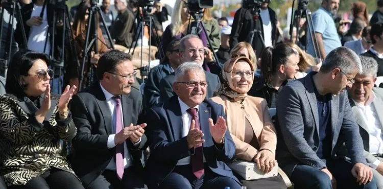 BAŞKAN BÜYÜKKILIÇ: “RECEP TAYYİP ERDOĞAN MİLLET BAHÇESİ, KAYSERİ'MİZE ÇOK YAKIŞTI”