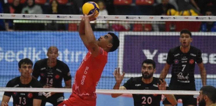Develi Belediye Spor – Halkbank: 1-3