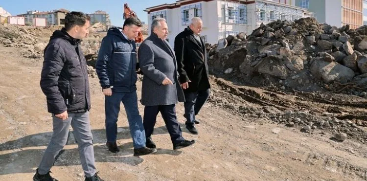 BAŞKAN YALÇIN TALAS MİLLET BAHÇESİ EĞİTİM KAMPÜSÜNDE