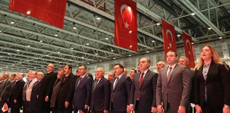 BAŞKAN BÜYÜKKILIÇ: “KARİYER MERKEZİMİZ İLE 5 BİN KARDEŞİMİZİN İŞ BULMALARINA FIRSAT VERDİK”