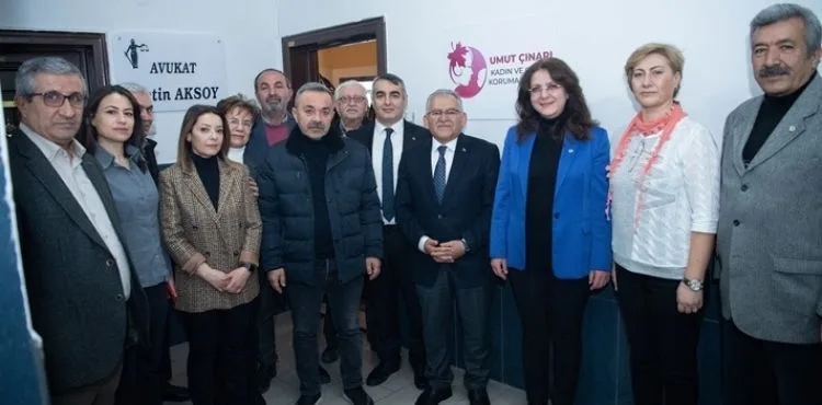 BAŞKAN BÜYÜKKILIÇ’TAN, UMUT ÇINARI KADIN VE ÇOCUK KORUMA DERNEĞİ’NE ZİYARET