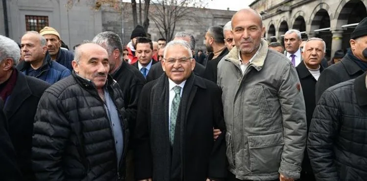 BAŞKAN BÜYÜKKILIÇ, KAPALI ÇARŞI VE CAMİİKEBİR ESNAFI İLE BULUŞTU