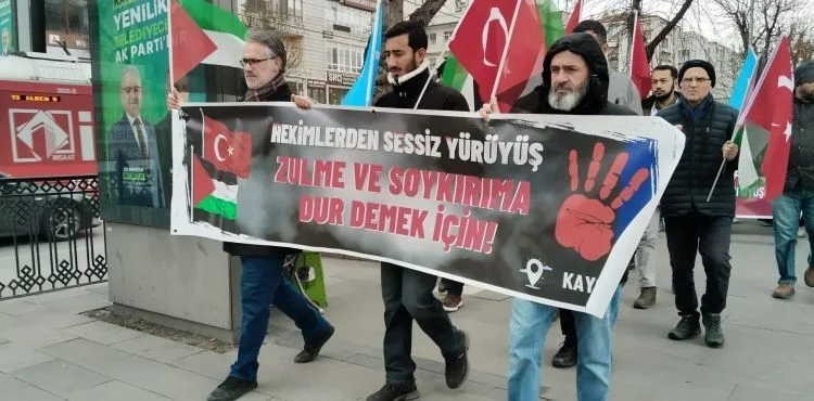 Kayseri’de sağlık çalışanlarından Filistin için ‘sessiz yürüyüş’