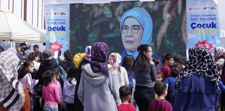 ÇEVRE DOSTU DEPREMZEDE ÇOCUKLAR ‘SIFIR ATIK’ ETKİNLİĞİNE AKIN ETTİ