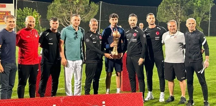 Kayserispor U17 Elit B Ligi'ni üçüncü olarak tamamladı