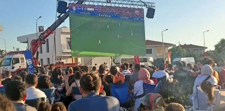 Millî Maç Talas’ta coşkuyla izlendi