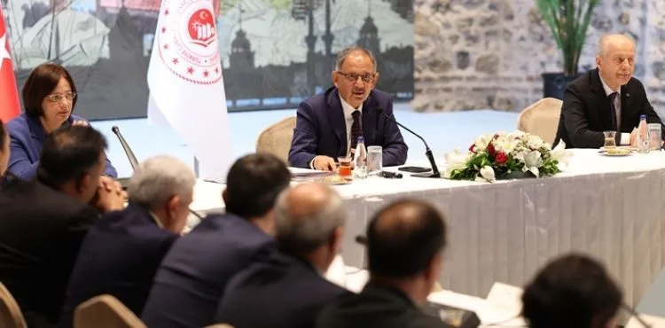 “MARMARA DENİZİ’NDE KİRLİLİK VE MÜSİLAJ OLUŞUMUNU ENGELLEMEK İÇİN, ÜZERİMİZE DÜŞEN NE GÖREV VARSA, YAPMAYA DEVAM EDECEĞİZ”
