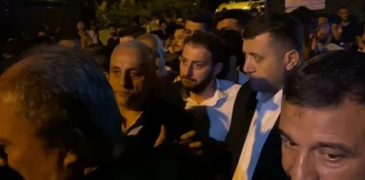 Danışmentgazi Mahallesi’nde yaşanan olaya açıklama yapmak isteyen MHP’lilere vatandaşlardan tepki