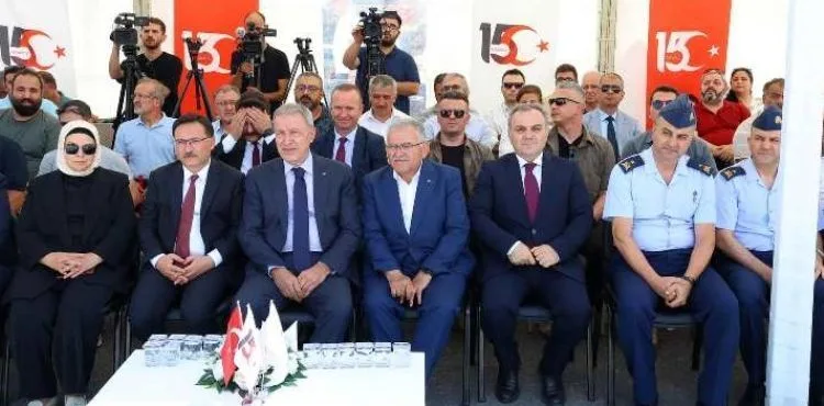 BÜYÜKKILIÇ, ERÜ’DE 15 TEMMUZ KONULU KONFERANS VE TÖRENE KATILDI