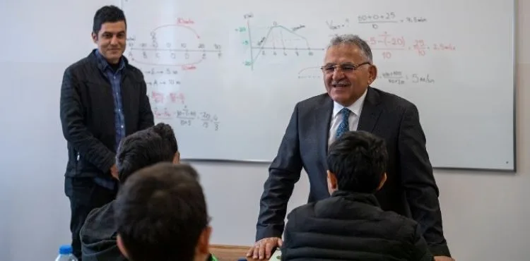 BÜYÜKŞEHİR KAYMEK’İN ÜCRETSİZ KURSLARI İLE GENÇLERDEN LGS’DE ÖNEMLİ BAŞARI