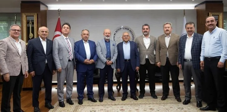 BAŞKAN BÜYÜKKILIÇ’TAN BELEDİYE BAŞKANLARIYLA İSTİŞARE TOPLANTISI