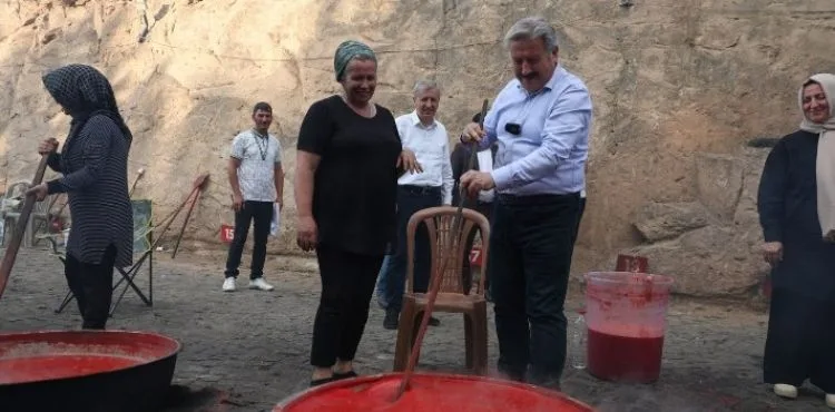 BAŞKAN PALANCIOĞLU, SALÇA GÜNLERİ ETKİNLİĞİ KAPSAMINDA EVLİYALAR PARKI’NI ZİYARET ETTİ