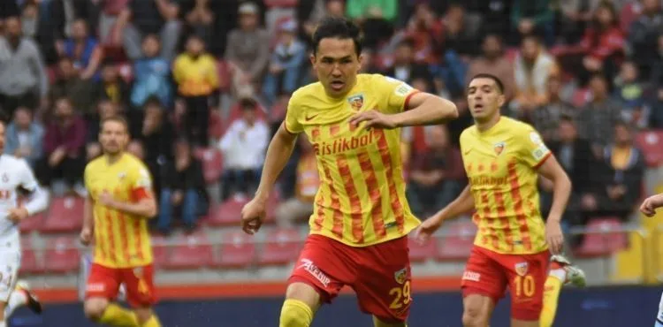 Kayserispor’da Shukurov ile yollar ayrıldı