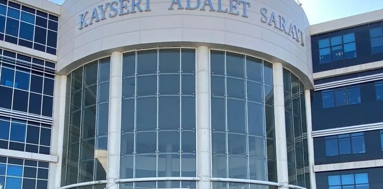 İki kişinin öldüğü kazada araçta olan müşteki: Sürücüyü hızlı gitmemesi yönünde uyarmıştık
