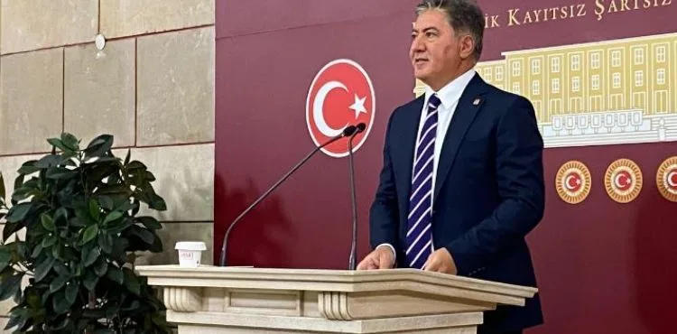 CHP'li Emir: 113 okul baskı sonucu temizlik talebini geri çekti