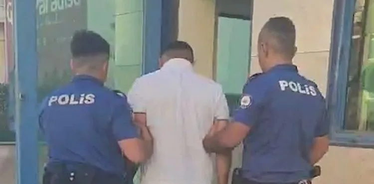 Davul çalarak çevreye rahatsızlık veren kişi yakalandı