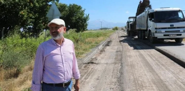 BAŞKAN ÇOLAKBAYRAKDAR, "HİZMETLERİMİZLE GELECEĞİN KIRSALINI YENİDEN İNŞA EDİYORUZ"