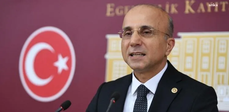CHP’li Aşkın Genç: Borç stoku, sadece bir ayda 310 milyar lira artarak 8 trilyon 649 milyar liraya ulaştı… Her 100 liralık verginin 17 lirası faize gidiyor