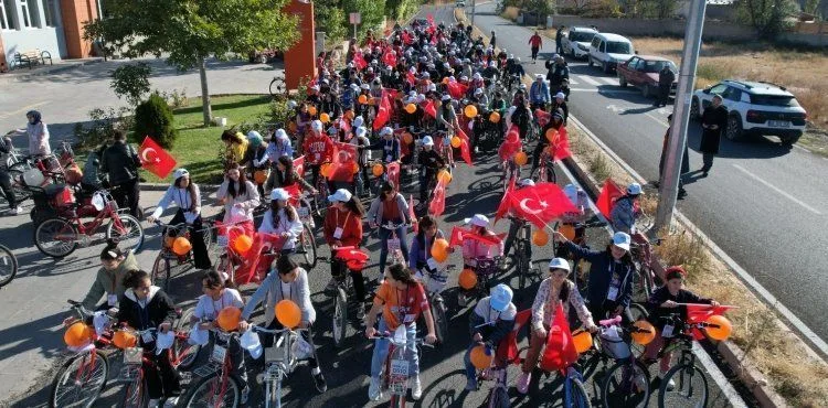 KAYMEK’TEN “CUMHURİYET BAYRAMI” BİSİKLET ŞENLİĞİ