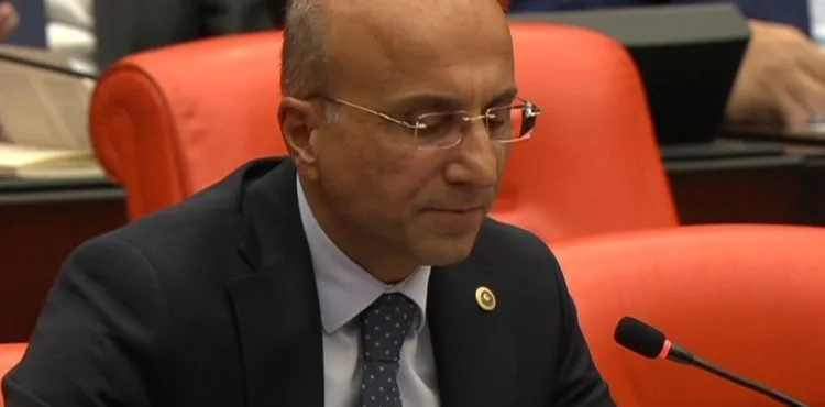 CHP’li Aşkın Genç: Pınarbaşılı çiftçimize zarar ödemelerini yapın ve kapalı sulama kanalı inşasını bir an önce tamamlayın. Çiftçilerimizin mağduriyetine son verin