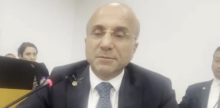 Önceliğimiz, kendi vatandaşlarımızın sağlığı ve refahı olmalıdır;
