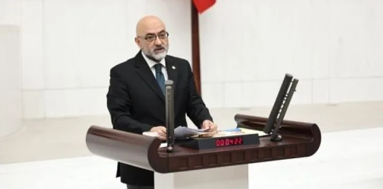 AK Parti Kayseri Milletvekili Dr. Murat Cahid CINGI’Konser Harcamalarındaki Usulsüzlüklere Tepki gösterdi.
