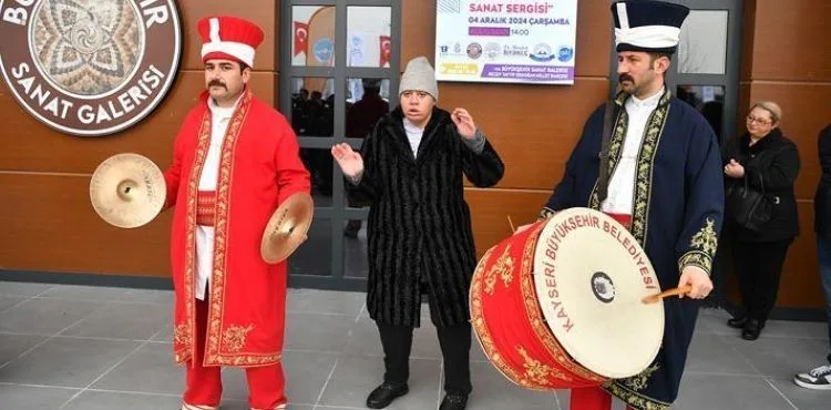 BÜYÜKŞEHİR’İN ENGELSİZ SANAT SERGİSİ, GÖZ DOLDURDU