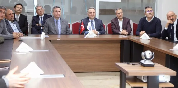 ERÜ Hastaneleri’nde Robotik Cerrahi Sistem ile 200. Ameliyat Gerçekleştirildi.