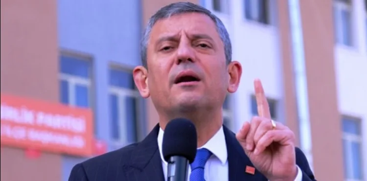 Özgür Özel: Milletin gözüne değil, bakanın sözüne bakıyorsunuz